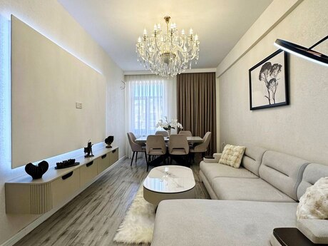 2 otaqlı yeni tikili - 8 Noyabr m. - 103 m²