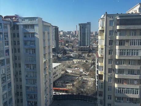 3 otaqlı yeni tikili - Nəsimi r. - 140 m²