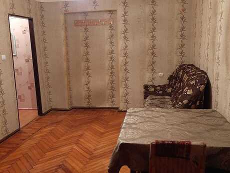 1 otaqlı köhnə tikili - Qara Qarayev m. - 30 m²