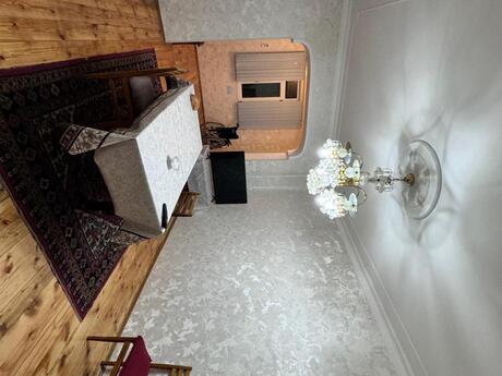 3 otaqlı köhnə tikili - 7-ci mikrorayon q. - 85 m²
