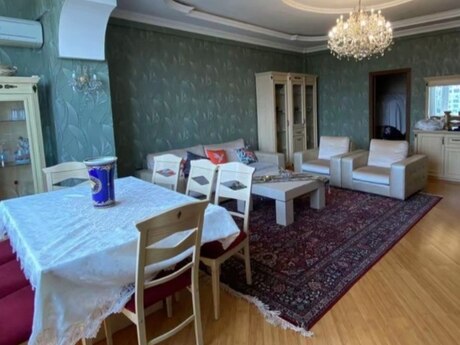 4 otaqlı yeni tikili - Memar Əcəmi m. - 147 m²