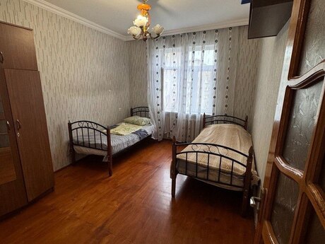 3 otaqlı köhnə tikili - Həzi Aslanov m. - 80 m²