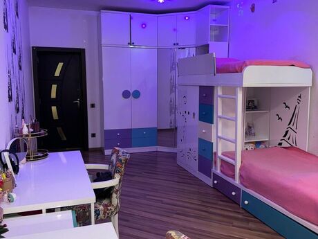 4 otaqlı yeni tikili - Bakıxanov q. - 140 m²