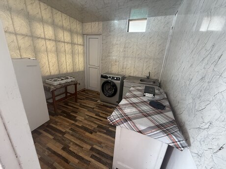 4 otaqlı həyət evi/bağ evi - Göyçay - 140 m²