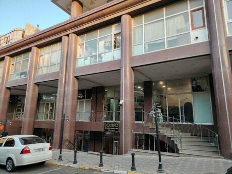 4 otaqlı mənzil, 214 m², İçəri Şəhər: 850 000 ₼ 5