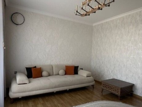 3 otaqlı köhnə tikili - İçəri Şəhər m. - 70 m²