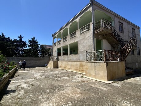 7 otaqlı həyət evi/bağ evi - Hövsan q. - 224 m²