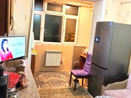 3 otaqlı köhnə tikili - Qaraçuxur q. - 75 m²