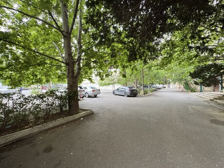 3 otaqlı köhnə tikili - Bakıxanov q. - 80 m²