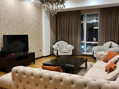 3 otaqlı yeni tikili - Şah İsmayıl Xətai m. - 130 m²