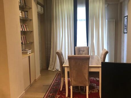 3 otaqlı yeni tikili - Nəriman Nərimanov m. - 132 m²
