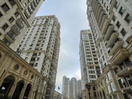 4 otaqlı yeni tikili - Elmlər Akademiyası m. - 147 m²