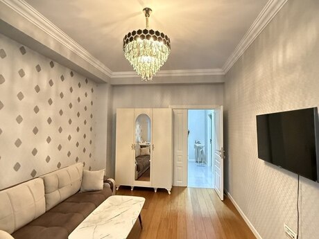 3 otaqlı yeni tikili - Nəsimi r. - 97 m²