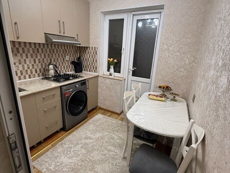 3 otaqlı köhnə tikili - Xalqlar Dostluğu m. - 80 m²