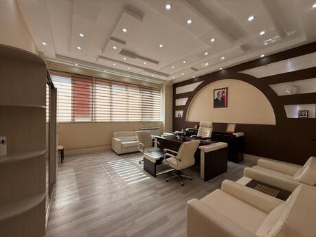 6 otaqlı ofis - Elmlər Akademiyası m. - 255 m²