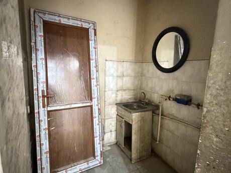 Obyekt - İnşaatçılar m. - 20 m²