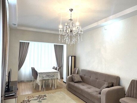 2 otaqlı köhnə tikili - Nəsimi m. - 70 m²