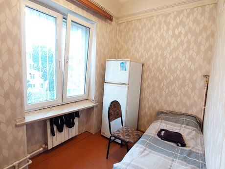 1 otaqlı köhnə tikili - Neftçilər m. - 35 m²