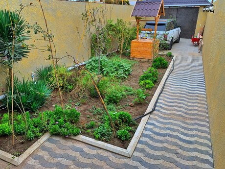 3 otaqlı həyət evi/bağ evi - Mərdəkan q. - 130 m²