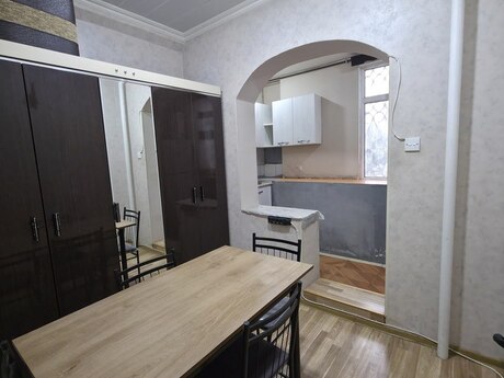 2-комн. вторичка - м. Иншаатчылар - 45 м²