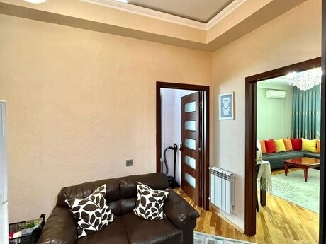 2 otaqlı yeni tikili - İnşaatçılar m. - 56 m²