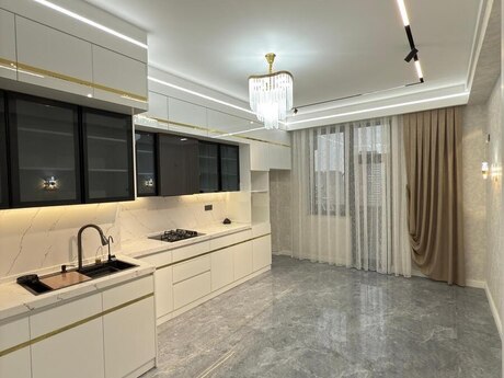 4-комн. новостройка - м. Шах Исмаил Хатаи - 160 м²
