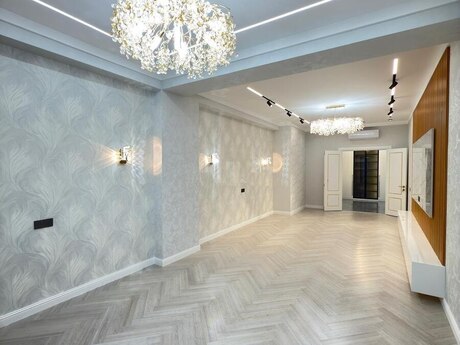 4-комн. новостройка - м. Шах Исмаил Хатаи - 160 м²