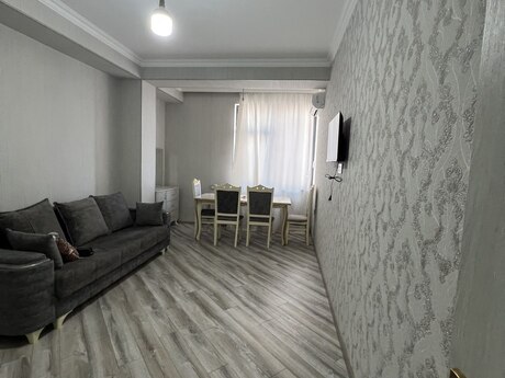 Elan №6138339 - Bakı, 28 May m., 2 otaqlı, 65 m², 10/18 mərtəbə