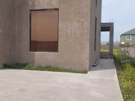 5 otaqlı həyət evi/bağ evi - Novxanı q. - 350 m²
