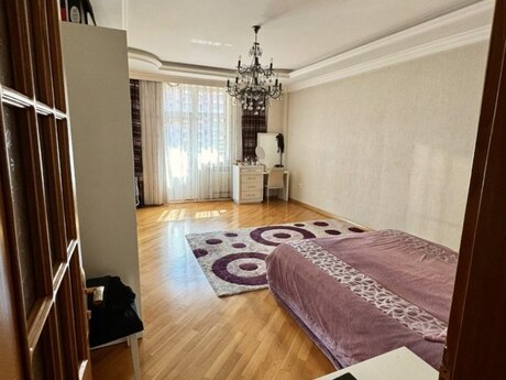 3 otaqlı köhnə tikili - Azadlıq Prospekti m. - 162 m²