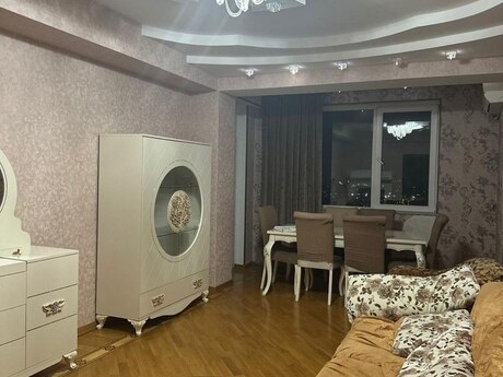 Elan №6144304 - Bakı, Əhmədli m., 2 otaqlı, 80 m², 11/16 mərtəbə