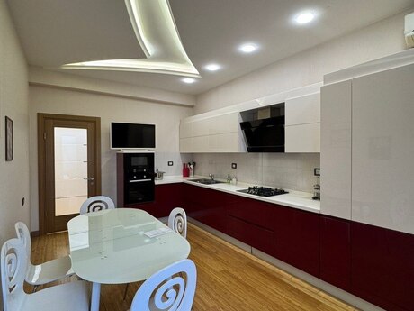 5-комнатная квартира, 200 м², Nizami: 560 000 ₼ 2