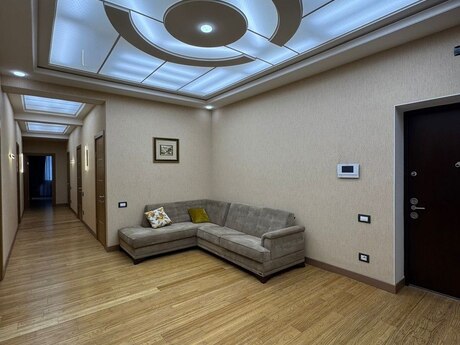 5-комнатная квартира, 200 м², Nizami: 560 000 ₼ 4