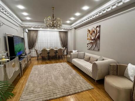 Elan №6144679 - Bakı, Gənclik m., 3 otaqlı, 140 m², 10/18 mərtəbə