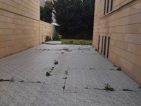 10 otaqlı həyət evi/bağ evi - Gənclik m. - 650 m²