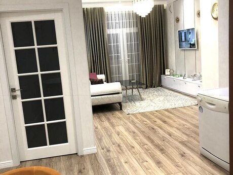Elan №6145383 - Bakı, Azadlıq Prospekti m., 2 otaqlı, 70 m², 19/20 mərtəbə