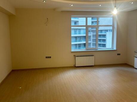 4 otaqlı mənzil, 186 m², Yasamal: 400 000 ₼ 2