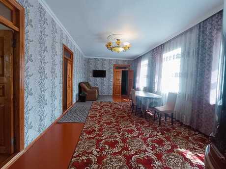 4 otaqlı həyət evi/bağ evi - Qusar - 150 m²
