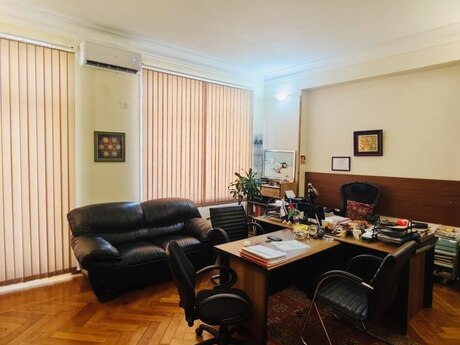 3 otaqlı köhnə tikili - Sahil m. - 105 m²