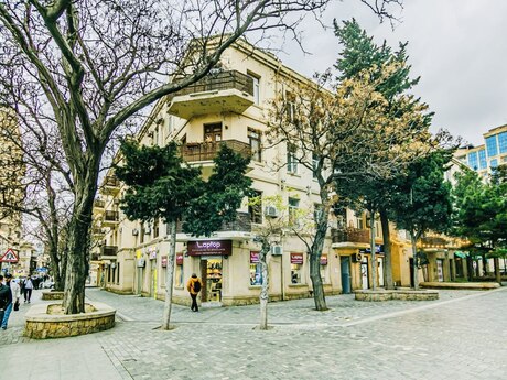 Elan №6145475 - Bakı, Sahil m., 3 otaqlı, 105 m², 3/4 mərtəbə