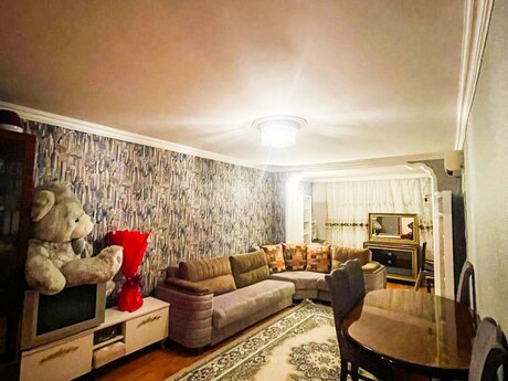 Elan №6145493 - Bakı, Qara Qarayev m., 2 otaqlı, 50 m², 5/5 mərtəbə