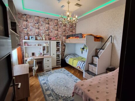 3 otaqlı mənzil, 120 m², İnşaatçılar: 360 000 ₼ 5