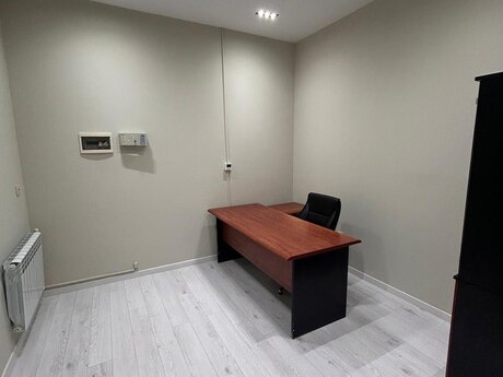 3 otaqlı ofis - Nizami m. - 70 m²