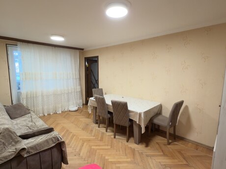 Elan №6145804 - Bakı, İnşaatçılar m., 3 otaqlı, 75 m², 3/5 mərtəbə