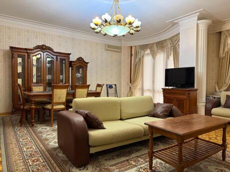 Объявление №6145995 - Баку, Насиминский  р., 3-комн., 160 м², 10/17 этаж