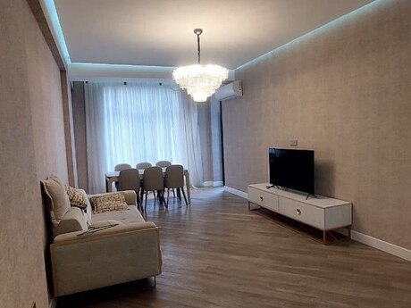 Elan №6146120 - Bakı, Nərimanov r., 3 otaqlı, 95 m², 3/16 mərtəbə