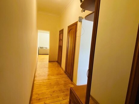 Объявление №6146291 - Баку, м. Автовокзал, 2-комн., 50 м², 1/5 этаж