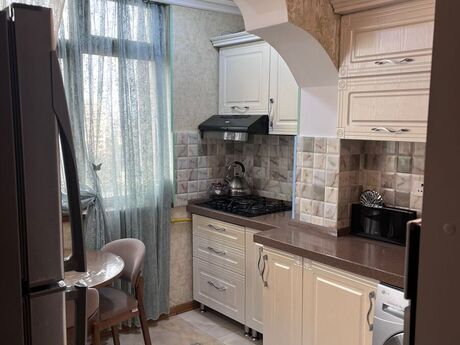 4 otaqlı mənzil, 113 m², Bakıxanov: 240 000 ₼ 3