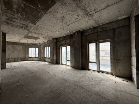 8-room apartment, 475 m², Nizami: 1 100 000 ₼ 3