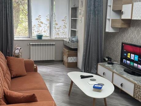 Elan №6146454 - Bakı, Elmlər Akademiyası m., 2 otaqlı, 50 m², 2/5 mərtəbə